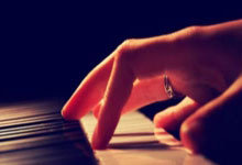 1XBET：[天下足球]勒沃库森主场战平荷尔斯泰因基尔.